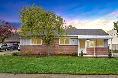 13416 Beech Daly Rd, Taylor, MI 48180