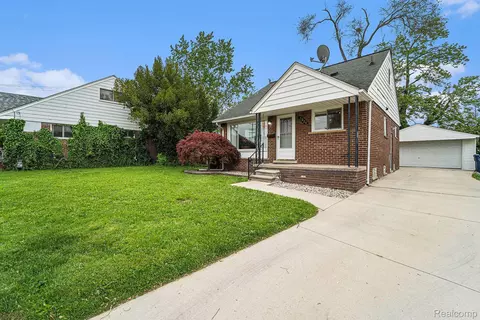 3024 Electric Ave, Lincoln Park, MI 48146