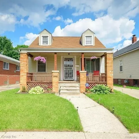 7242 Stahelin Ave, Detroit, MI 48228