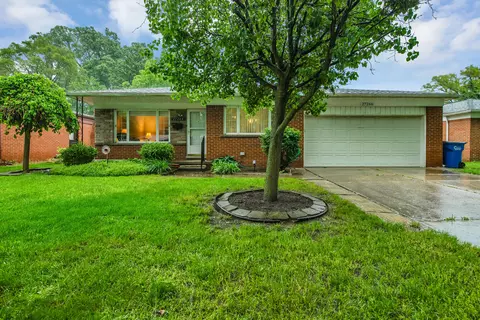 27266 Virginia Dr, Warren, MI 48092