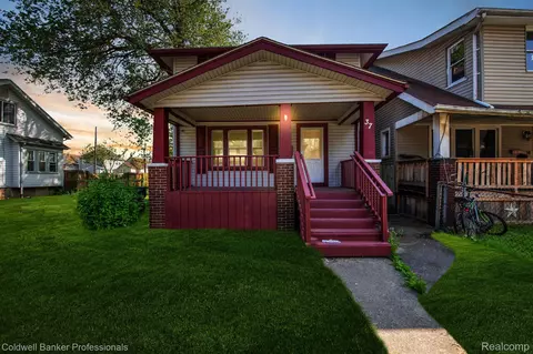 37 W Charlotte St, Ecorse, MI 48229