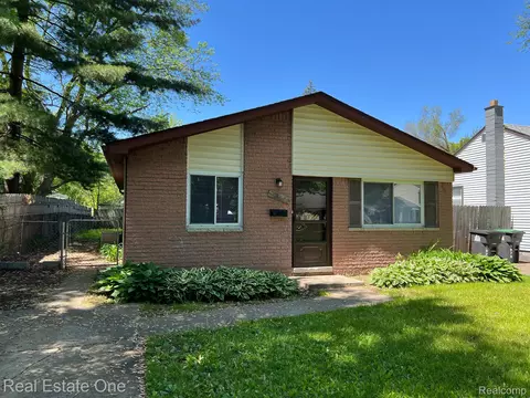 6886 Oldham St, Taylor, MI 48180