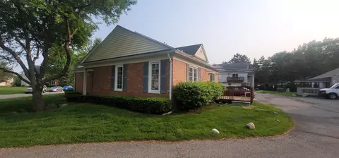 37401 Stonegate Cir, Clinton Township, MI 48036