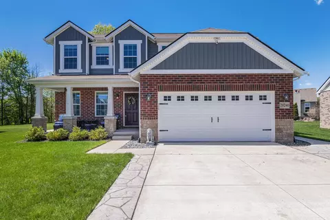 20240 Rambling Dr, Clinton Township, MI 48038