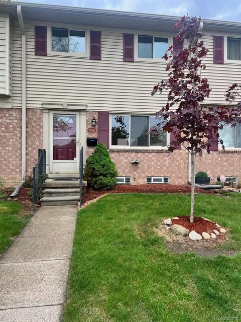 23458 Baker St, Taylor, MI 48180