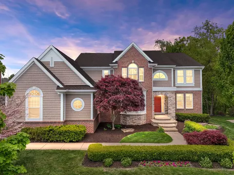 5730 Strawberry Cir, Commerce, MI 48382