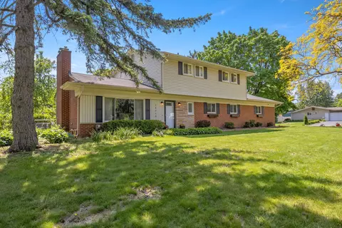 29010 Bannockburn St, Farmington Hills, MI 48334
