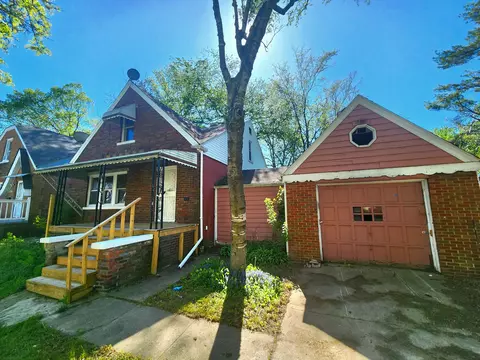15887 Snowden St, Detroit, MI 48227