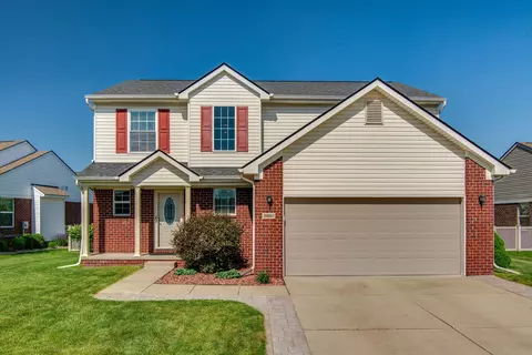 26801 Coronation Dr, Woodhaven, MI 48183