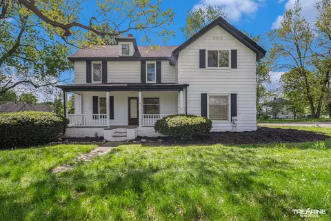 4505 Nelsey Rd, Waterford, MI 48329