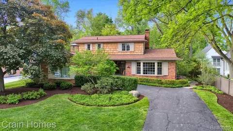 1400 Fairway Dr, Birmingham, MI 48009