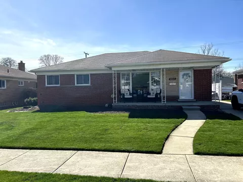 6821 N Charlesworth St, Dearborn Heights, MI 48127