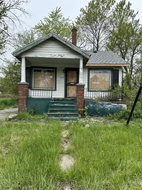 11693 Meyers Rd, Detroit, MI 48227