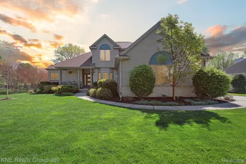 1133 Galloway Ln, Howell, MI 48843 photo 1