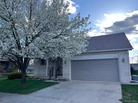 422 Converse Crt Ct, Lake Orion, MI 48362