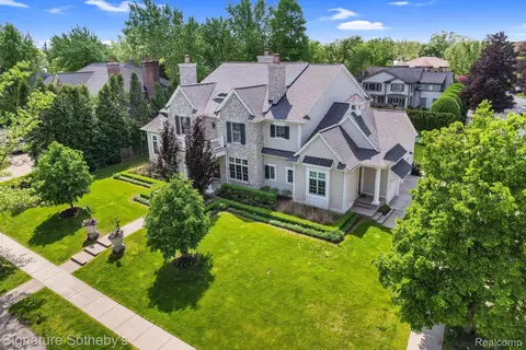 1365 Puritan Ave, Birmingham, MI 48009