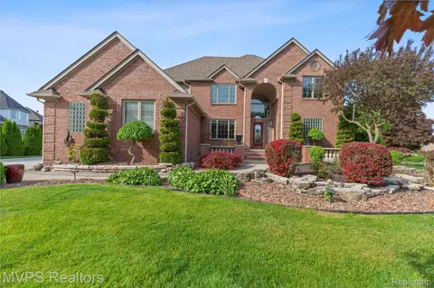 13151 Lookout Pointe, Shelby Township, MI 48315