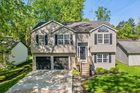 181 Schram, Orion, MI 48362
