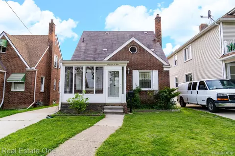 6601 Theisen St, Dearborn, MI 48126