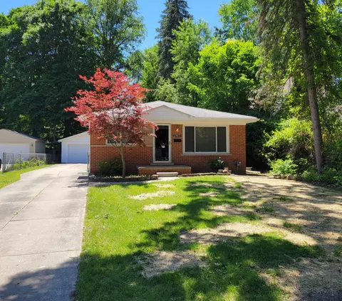 27971 W Chicago St, Livonia, MI 48150