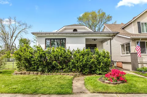 40 W Broadway St, Ecorse, MI 48229