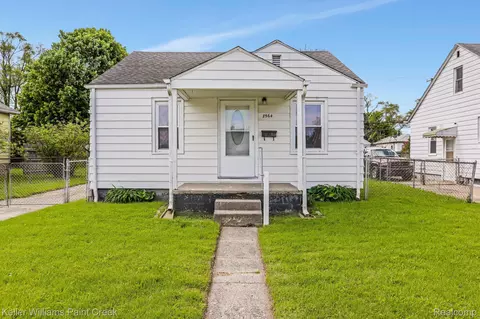 7564 Jackson Ave, Warren, MI 48091