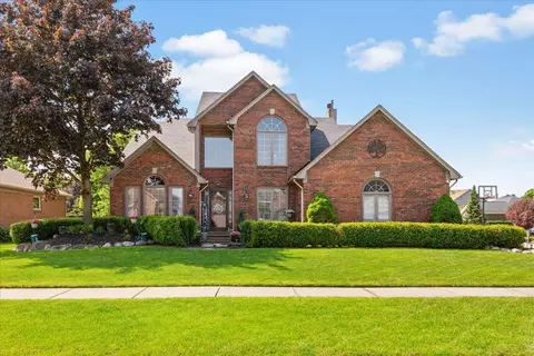 15858 Trumbull Dr, Macomb, MI 48044