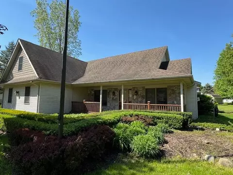485 Jonathon Dr, Almont, MI 48003