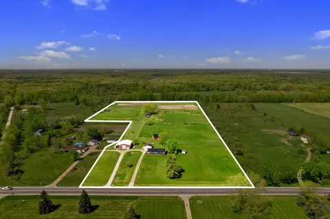 5581 Wildcat Rd, Clyde, MI 48049