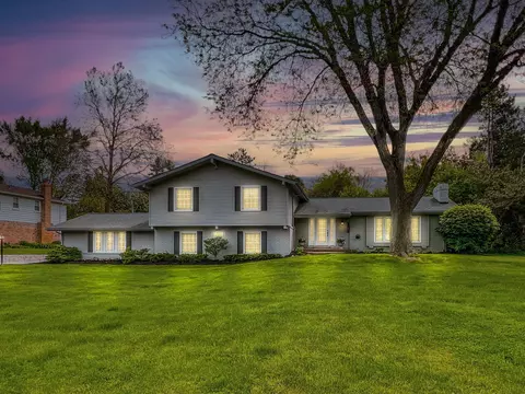 3765 Thornbrier Way, Bloomfield Township, MI 48302