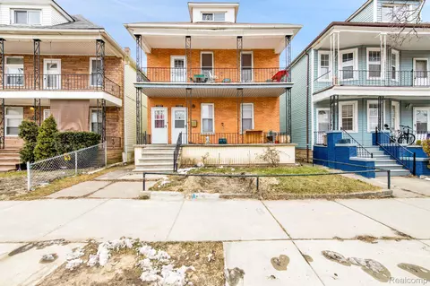 11801 Fleming St, Hamtramck, MI 48212