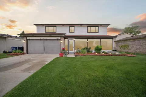 3569 Franklin Park Dr, Sterling Heights, MI 48310