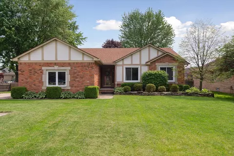 47404 North Ave, Macomb, MI 48042