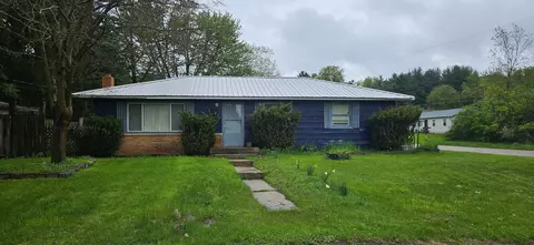 327 N 6th St, West Branch, MI 48661