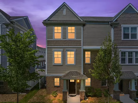 515 Parkside Way #57, Ferndale, MI 48220