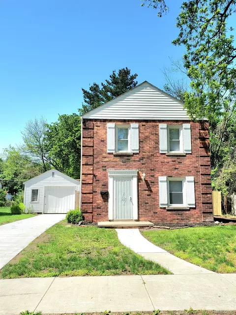 17151 Stout St, Detroit, MI 48219