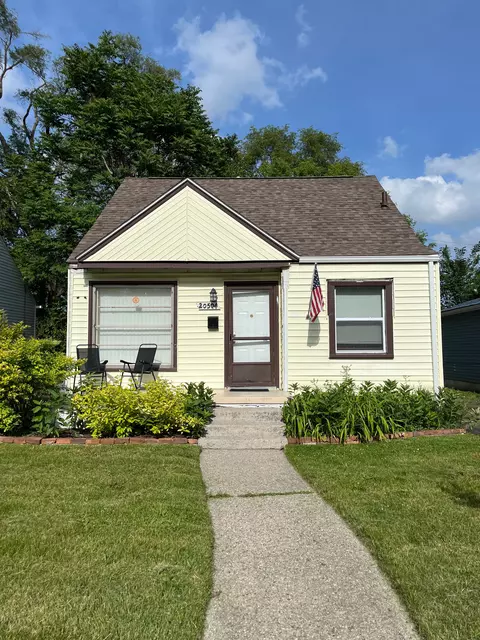 20504 Monica St, Detroit, MI 48221