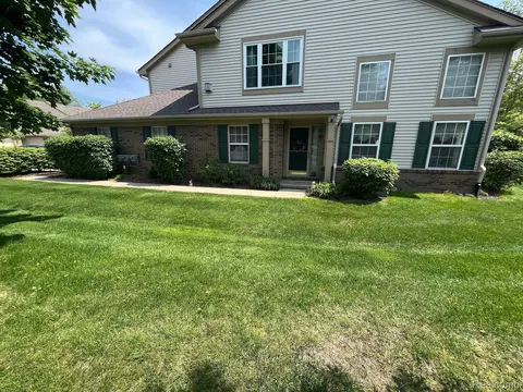 4 N N Vis, Auburn Hills, MI 48326