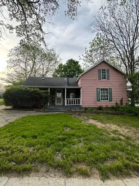 930 State Rd, Fenton, MI 48430