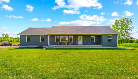 5214 Marsh Rd, China, MI 48054