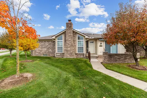 50328 Knoll, Macomb, MI 48044