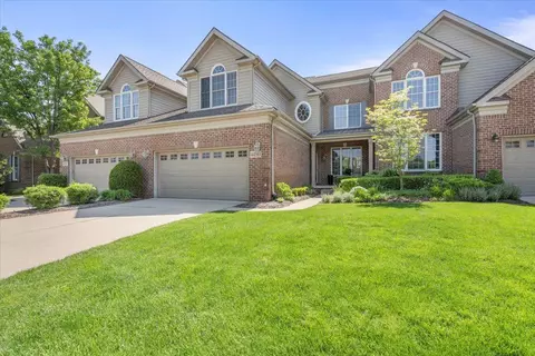 44593 Broadmoor Cir N, Northville, MI 48168