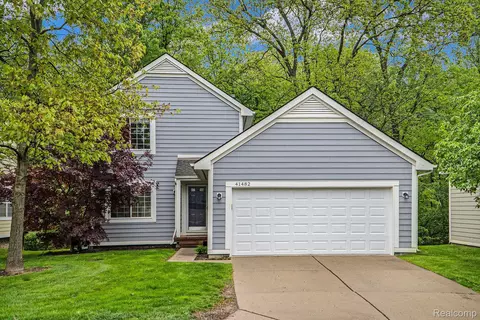 41482 Cornell Dr, Novi, MI 48377