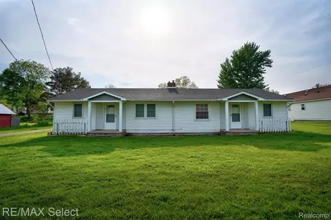 8024 Pontiac St, Goodrich, MI 48438