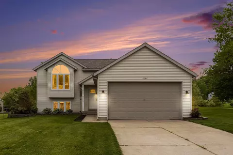 4144 Tradewind Dr NE, Algoma, MI 49341