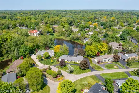 4536 Brightmore Rd, Bloomfield Hills, MI 48302