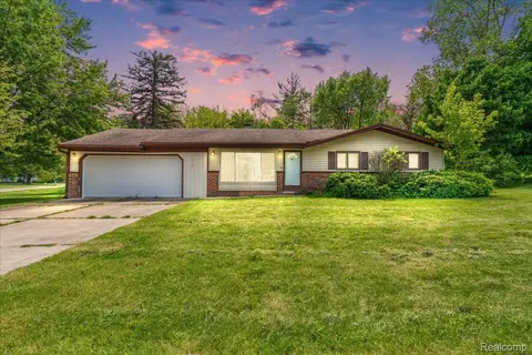 517 Thomas L Pkwy, Delta, MI 48917