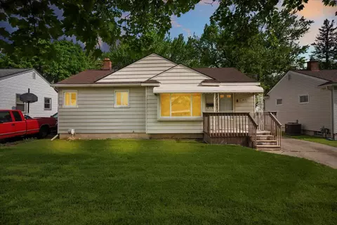 571 2nd Ave, Pontiac, MI 48340