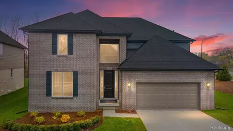 4967 Adler Ct, Troy, MI 48085