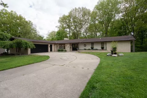 159 Euna Vista Dr, Holland, MI 49423